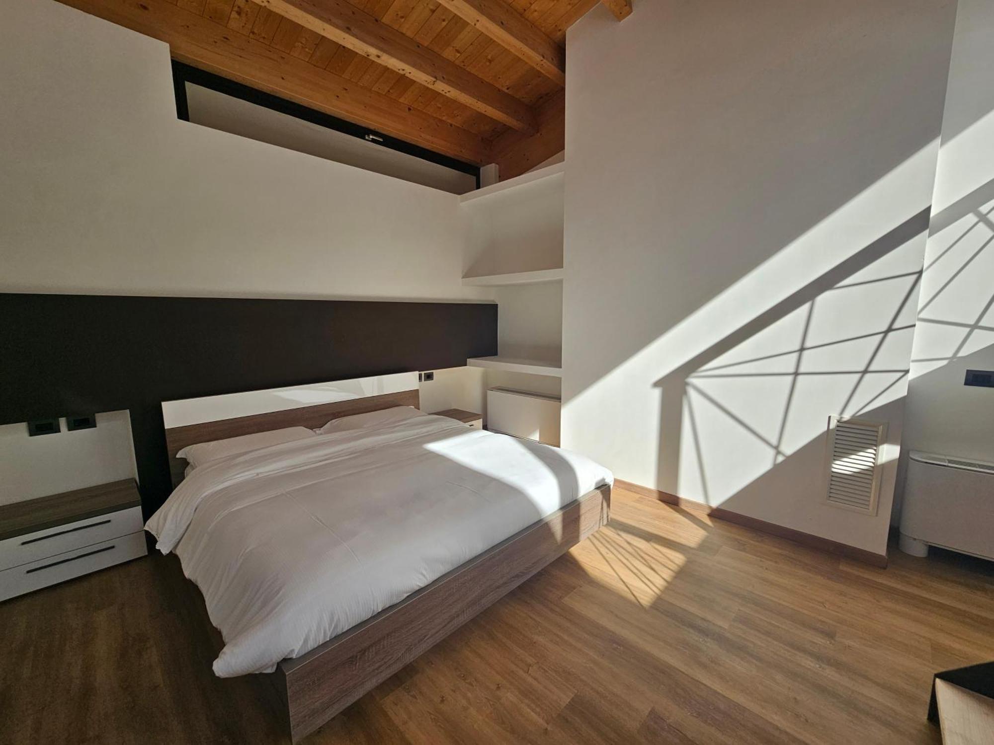 Mezzago Royal Suites Eksteriør bilde